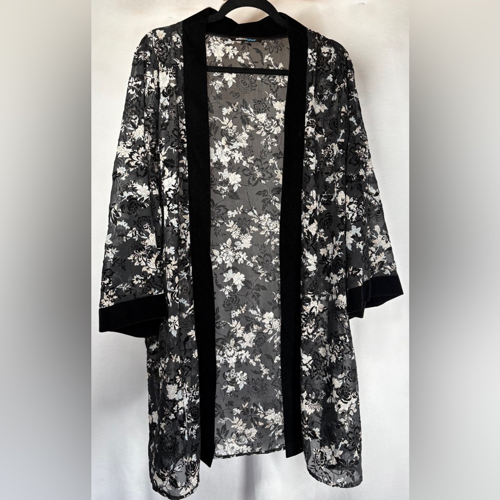 Floral Fairy Whimsy goth Stevie Nicks Velvet Trim Kimono One Size
